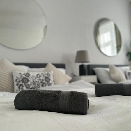 Spacious Apartment, 3 Min To U1 Reumannplatz Βιέννη Εξωτερικό φωτογραφία