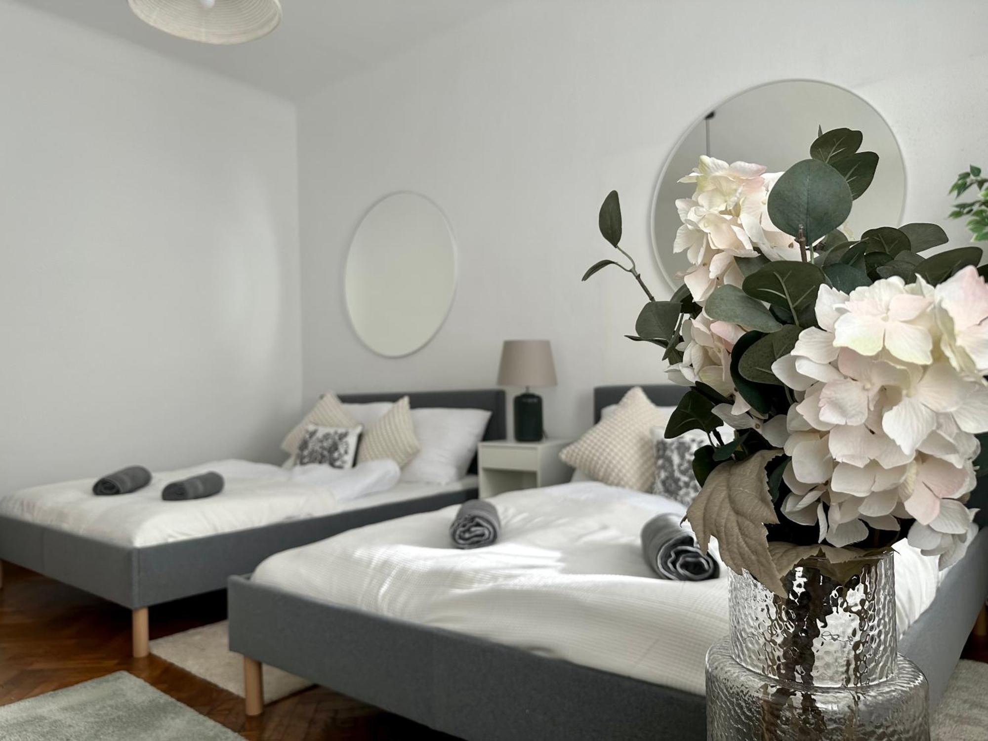 Spacious Apartment, 3 Min To U1 Reumannplatz Βιέννη Εξωτερικό φωτογραφία