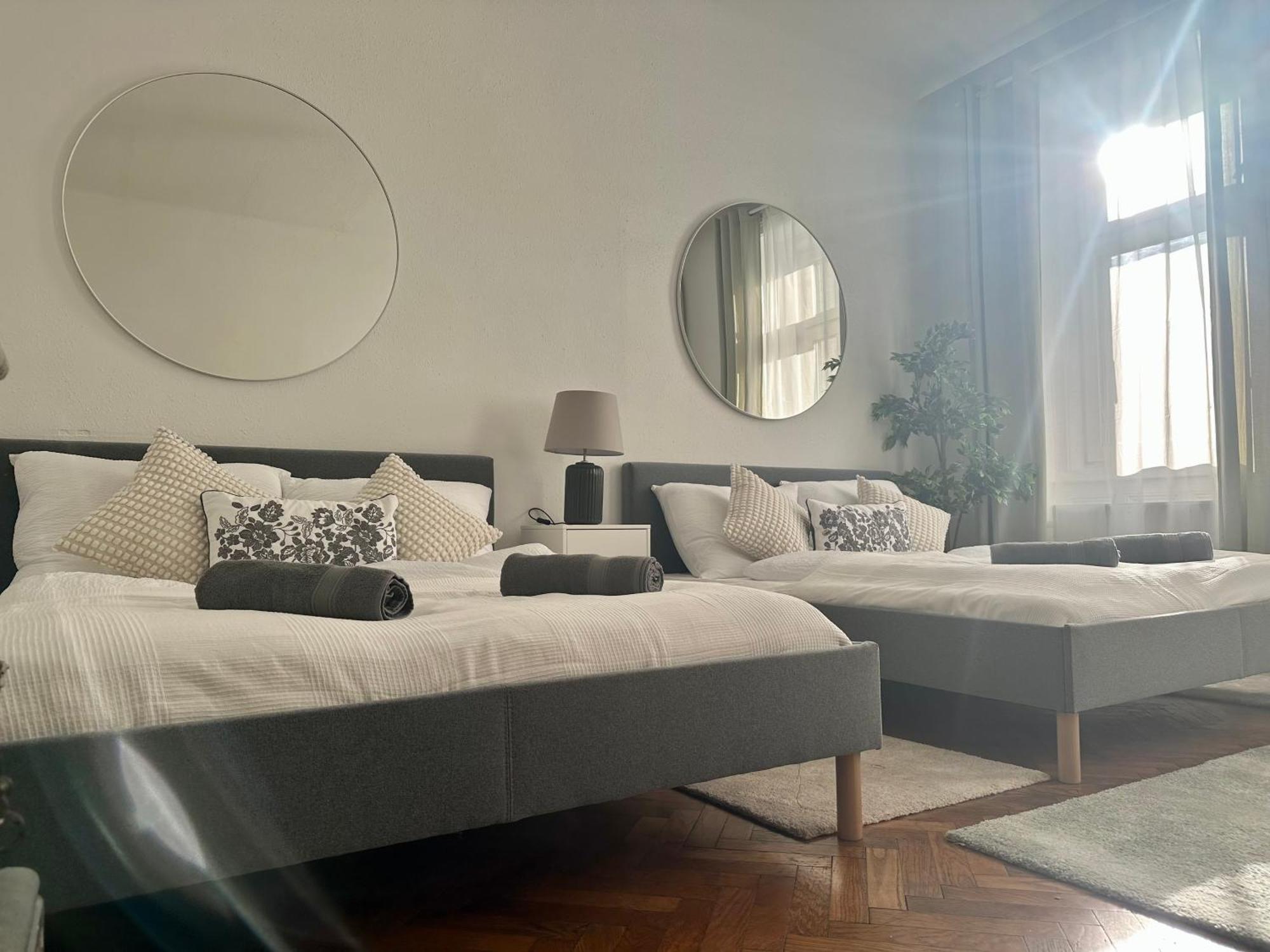 Spacious Apartment, 3 Min To U1 Reumannplatz Βιέννη Εξωτερικό φωτογραφία