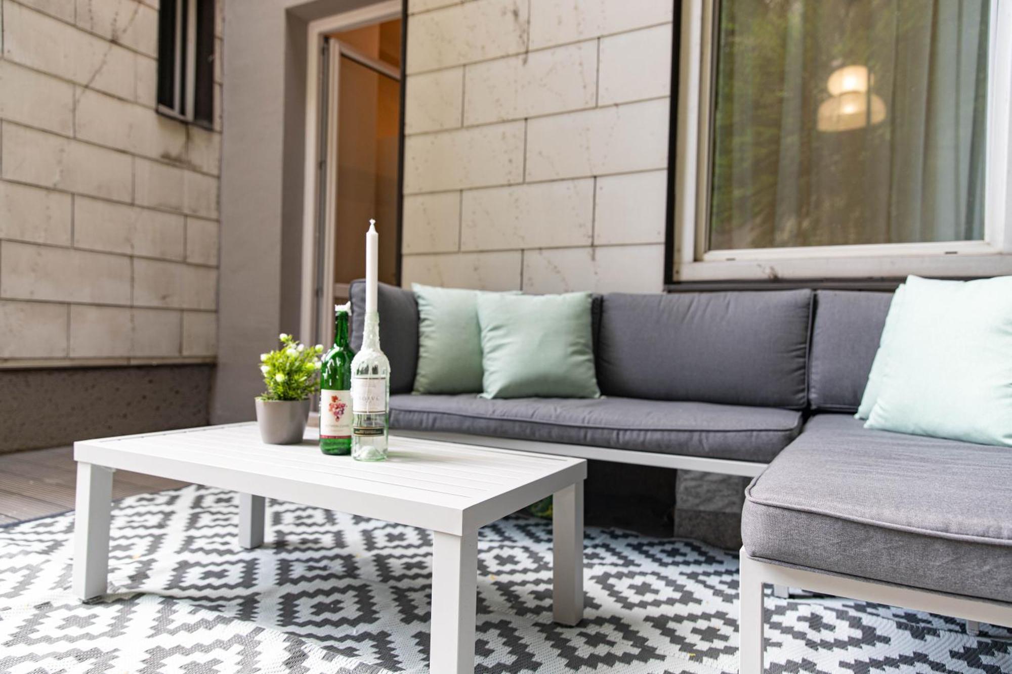 Spacious Apartment, 3 Min To U1 Reumannplatz Βιέννη Εξωτερικό φωτογραφία